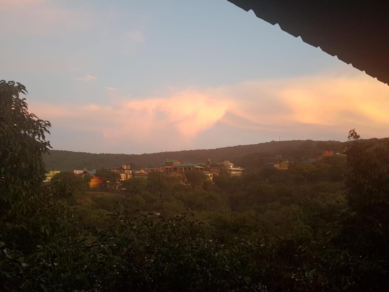 Mahābaleshwar C P Cottage Resort מראה חיצוני תמונה