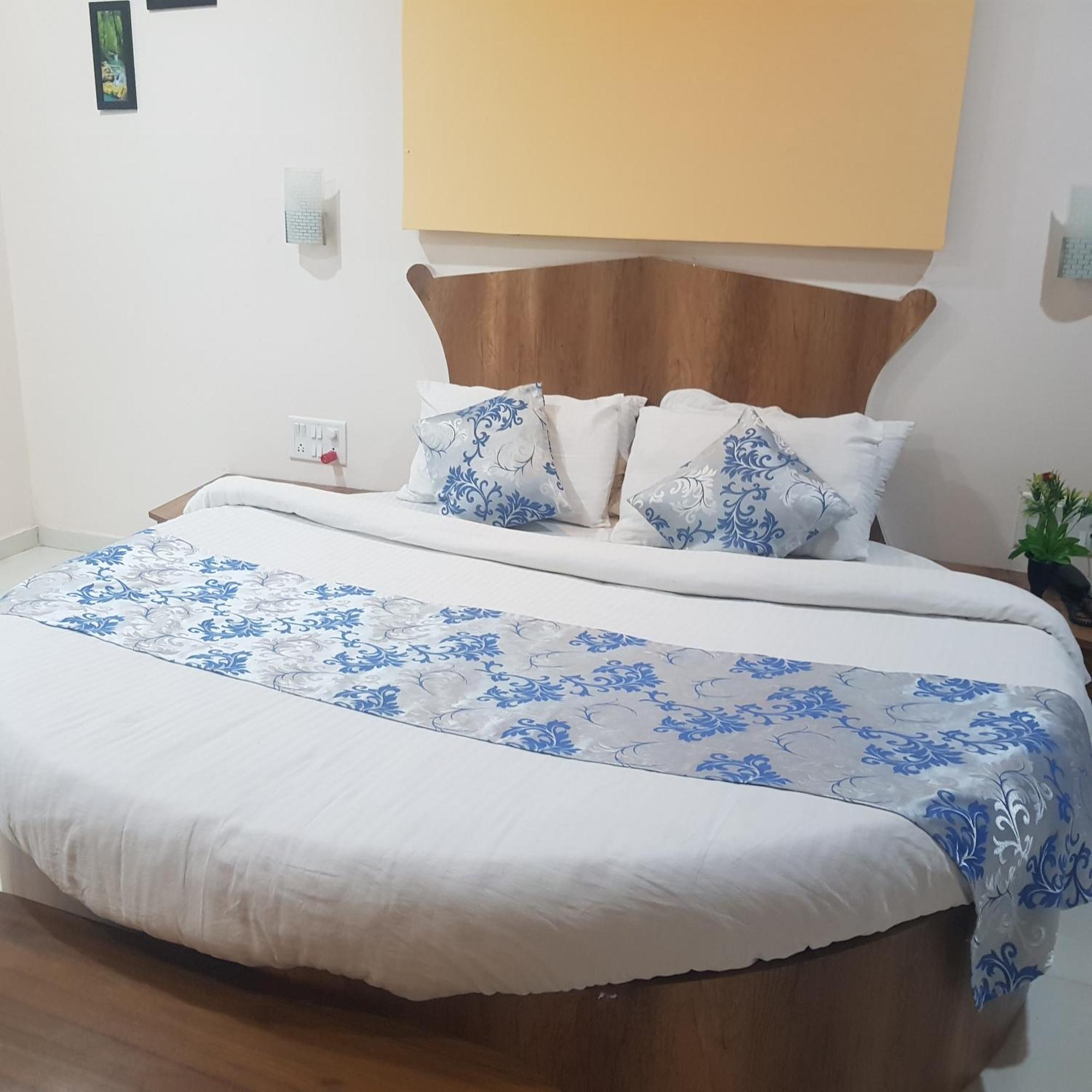 Mahābaleshwar C P Cottage Resort מראה חיצוני תמונה